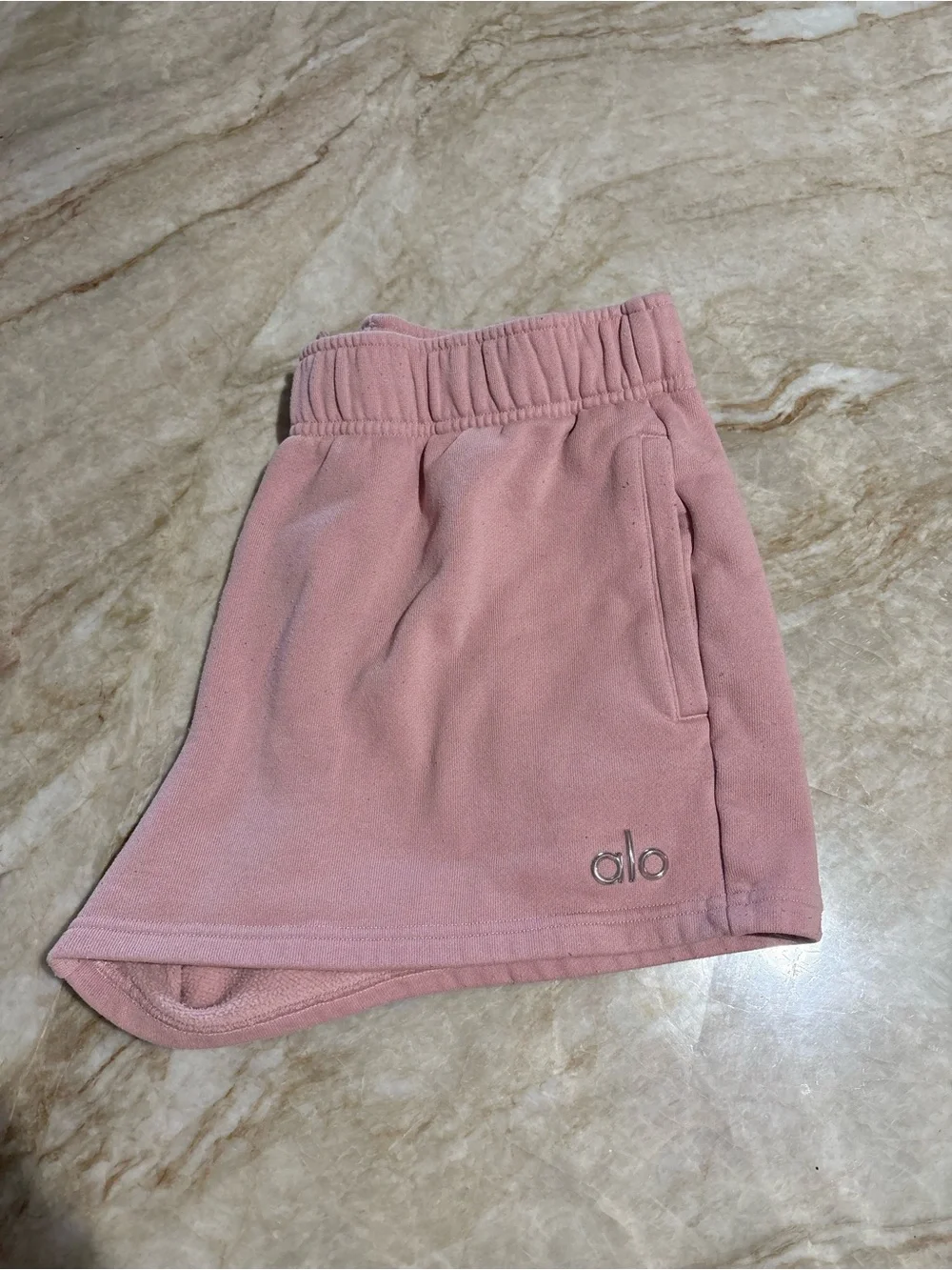 ALO Yoga soft dusty